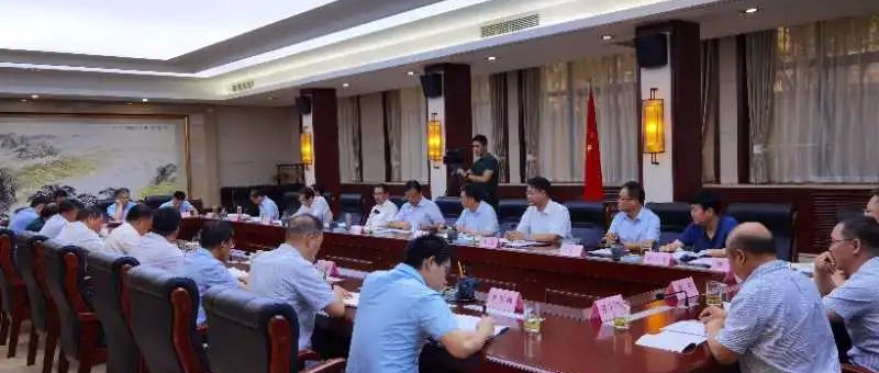 嚴鑒鉑董事長赴漢中秦川業(yè)務板塊調研，與漢中市委市政府座談