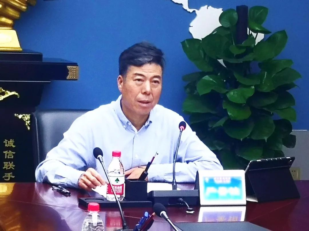 秦川集團召開“高檔數(shù)控機床”技術(shù)研討會