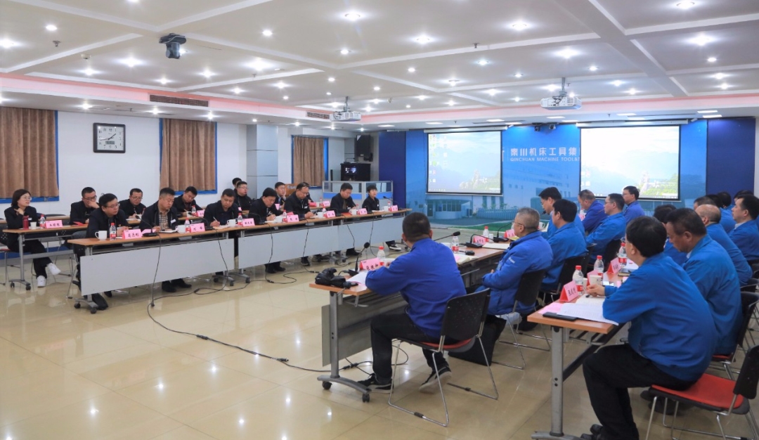 陜西延長石油機(jī)械裝備制造有限公司執(zhí)行董事、總經(jīng)理張博一行到秦川集團(tuán)交流座談