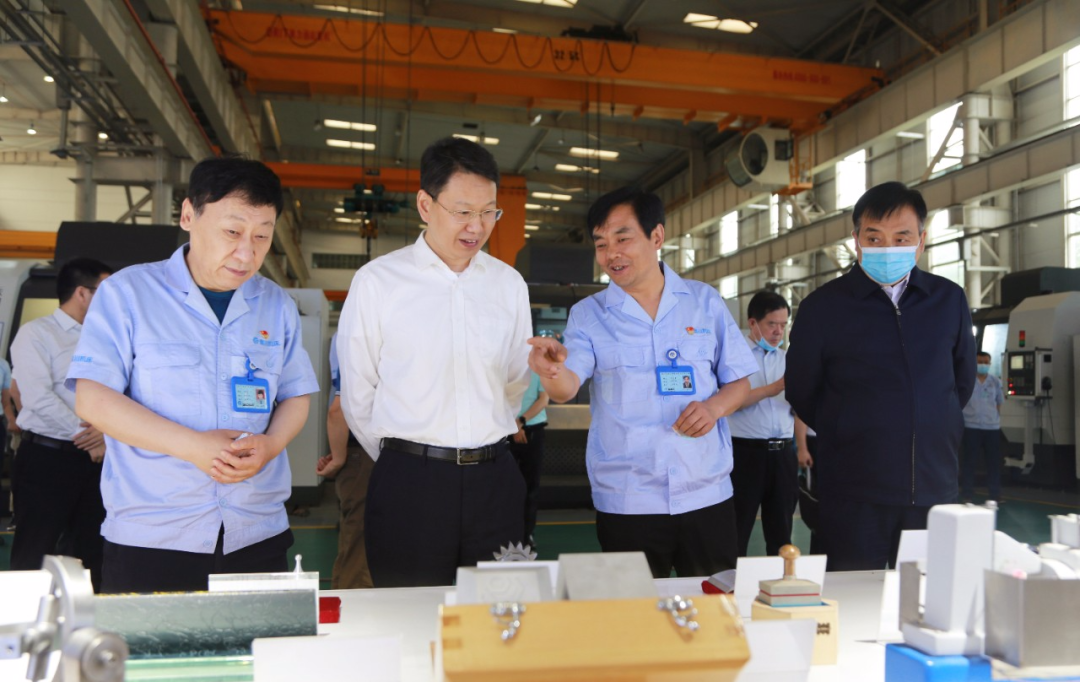 陜西省副省長程福波蒞臨秦川集團調研