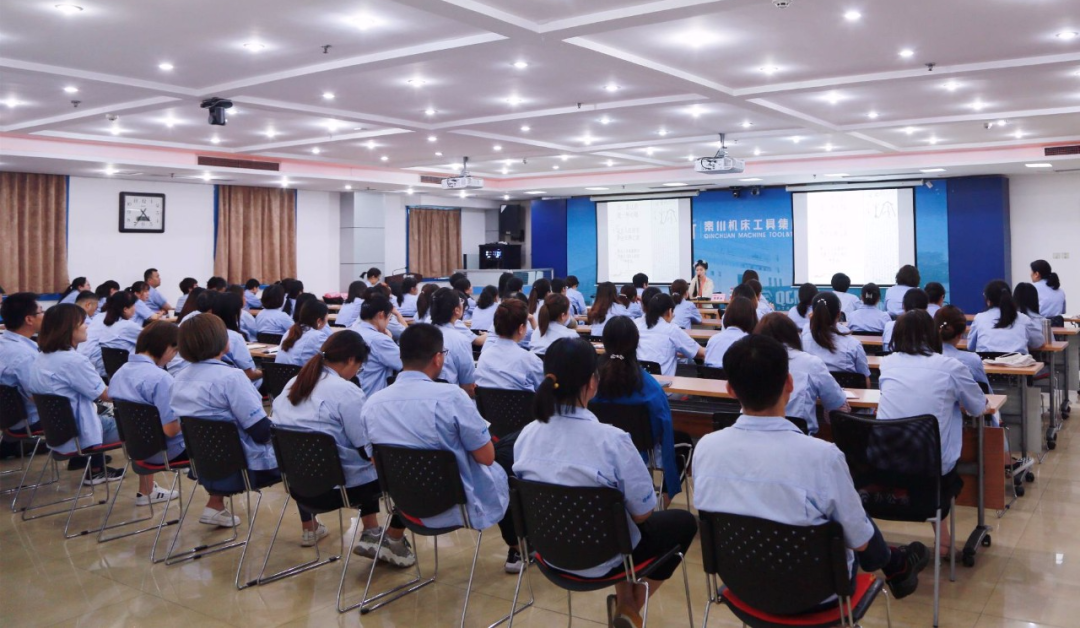 【廉政建設】秦川集團本部舉辦“家風建設”專題講座