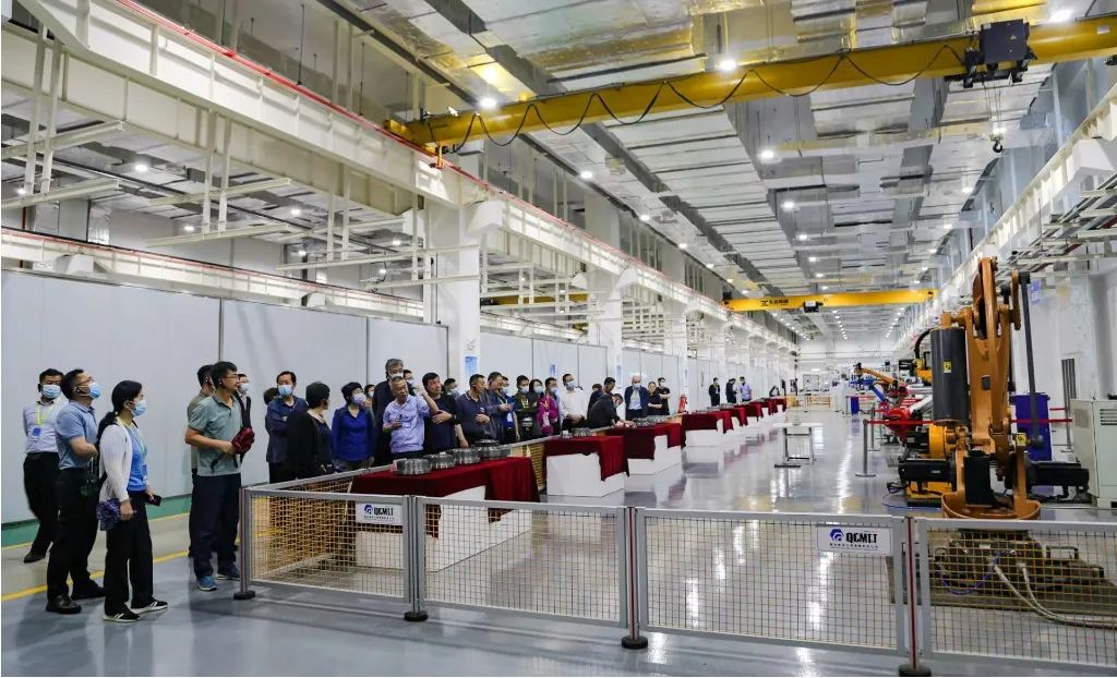 中共陜西省委黨校市廳級干部進(jìn)修班蒞臨秦川集團(tuán)觀摩指導(dǎo)