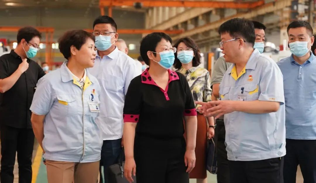 寶雞市政協(xié)主席劉榮賢專題調(diào)研寶雞機(jī)床、秦川格蘭德