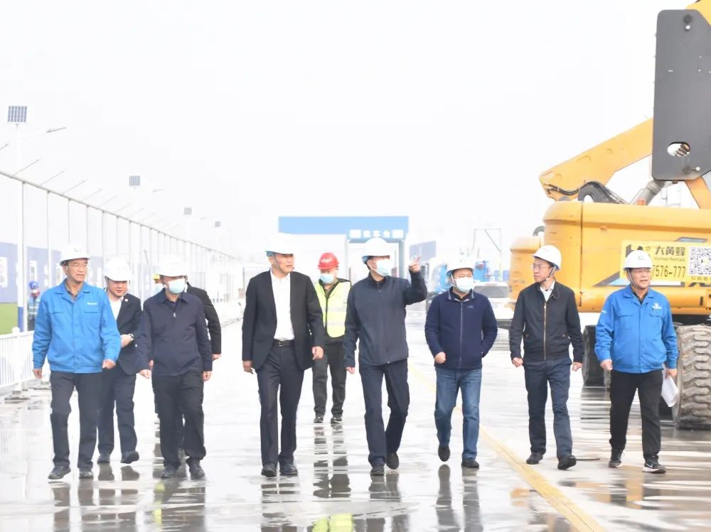 嚴鑒鉑董事長調(diào)研秦創(chuàng)原·秦川集團高檔工業(yè)母機創(chuàng)新基地項目建設(shè)情況