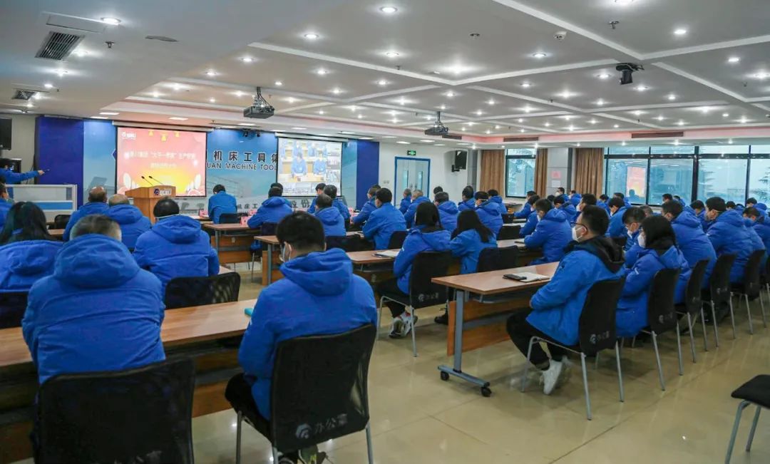 嚴(yán)鑒鉑：沖鋒市場(chǎng)一線 以精彩開局帶動(dòng)出彩全年