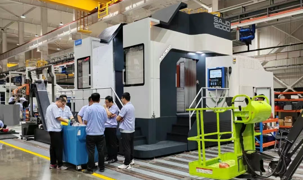 【精密裝備】堅守崗位戰(zhàn)高溫 拼搏奮進保生產(chǎn)